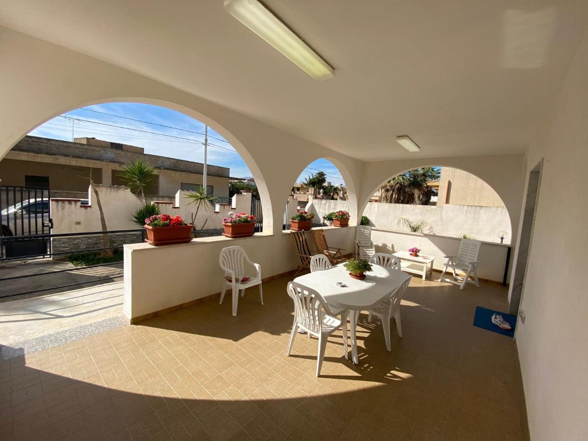 Casa Vacanze Marinella 마자라데발로 외부 사진